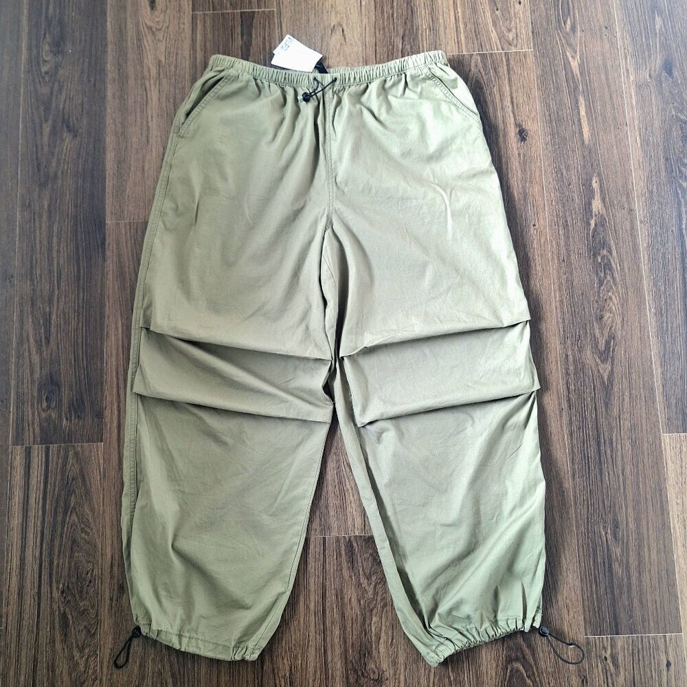NWT Divided H&M Parachute Cargo Elastic Waist and Cuff Pants Size M 100% Cotton